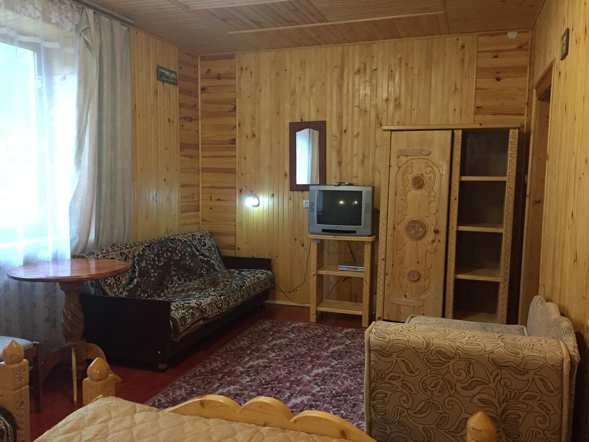 Lodge Pryvatna Svitanok Yaremche
